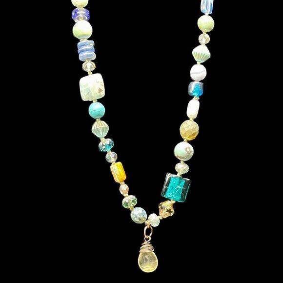 HANDCRAFTED Boho Chic Necklace - Picture 4 of 4